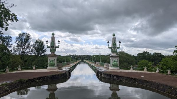 The Canal Latéral à la Loire: Part 1